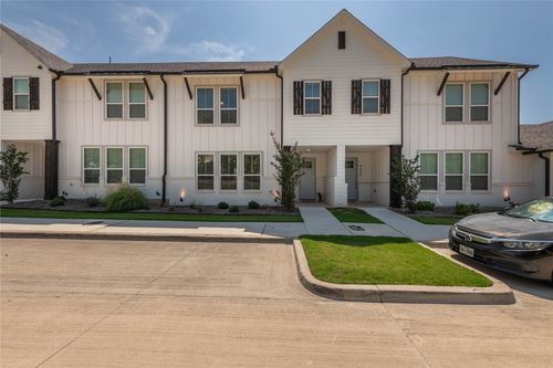 9612 Sullivan Ln, Fort Worth, TX, 76179-1096 | Card Image