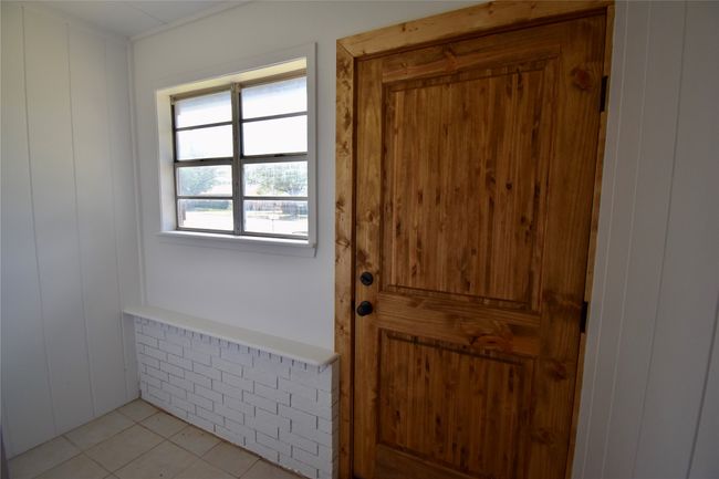 2013 S High St, House other with 3 bedrooms, 2 bathrooms and null parking in Brady TX | Image 15
