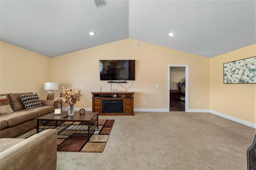 4000 Se 98th Pl, BELLEVIEW, FL, 34420-7811 | Card Image