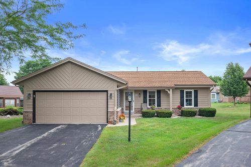 3580 Cottonwood Ct, Greenfield, WI, 53221-3208 | Card Image