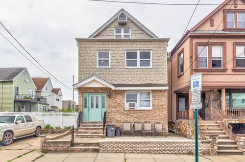 120 W 50th St, Bayonne, NJ, 07002-3104 | Card Image