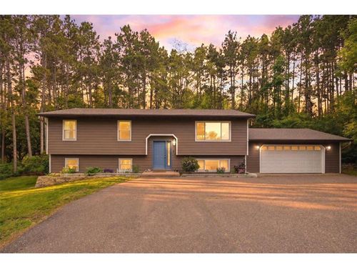 1072 Edgewood Cir, Hudson, WI, 54016-7107 | Card Image