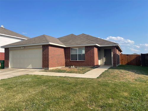 531 Cantebury Park Ln, Ponder, TX, 76259-8492 | Card Image