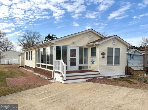 21734 C St, REHOBOTH BEACH, DE, 19971-8404 | Card Image