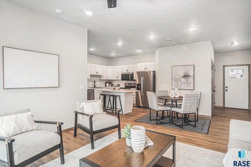 5714 E Avett Pl Place, Sioux Falls, SD, 57108 | Card Image