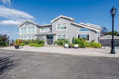 94 Heron St, Long Beach, NY, 11561-2612 | Card Image