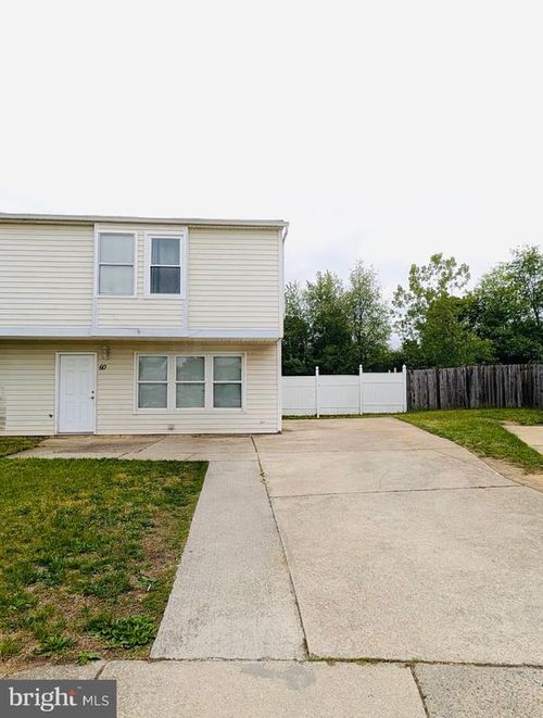 60 Farmhouse Rd, SICKLERVILLE, NJ, 08081-1609 | Card Image