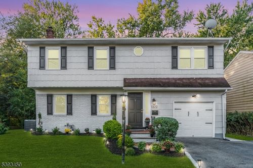 1322 Marcella Dr, Union, NJ, 07083-6243 | Card Image