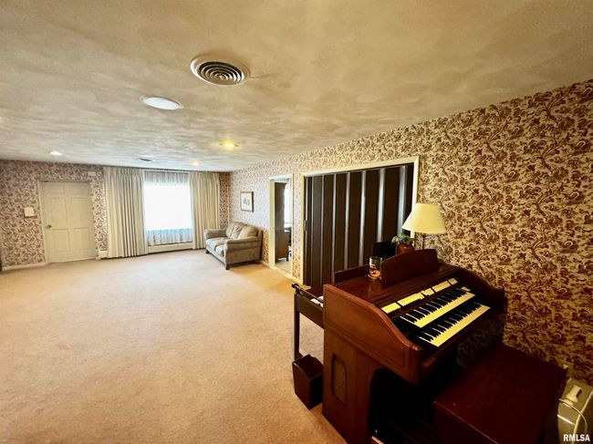 1005 Se 3 Rd St, Home with 0 bedrooms, 0 bathrooms and null parking in Aledo IL | Image 7