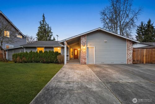 315 124th Pl Ne, Bellevue, WA, 98005-3158 | Card Image