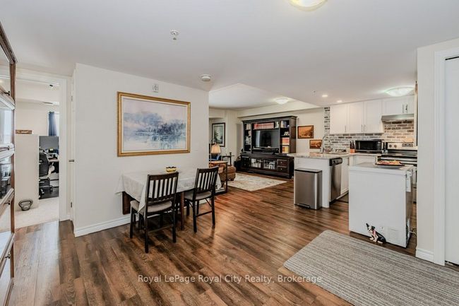 309 - 7 Kay Cres, Condo with 2 bedrooms, 2 bathrooms and 1 parking in Guelph ON | Image 7