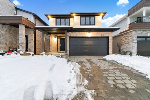 1601 Henrica Ave, London, ON, N6G0S8 | Card Image