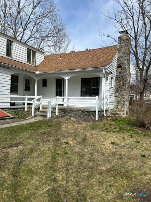 684 Field St, Naugatuck, CT, 06770-2321 | Card Image