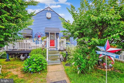 947 Martin Rd, ESSEX, MD, 21221-5206 | Card Image