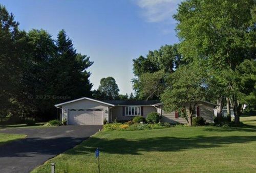 2382 N 41st Rd, Sheridan, IL, 60551-9460 | Card Image