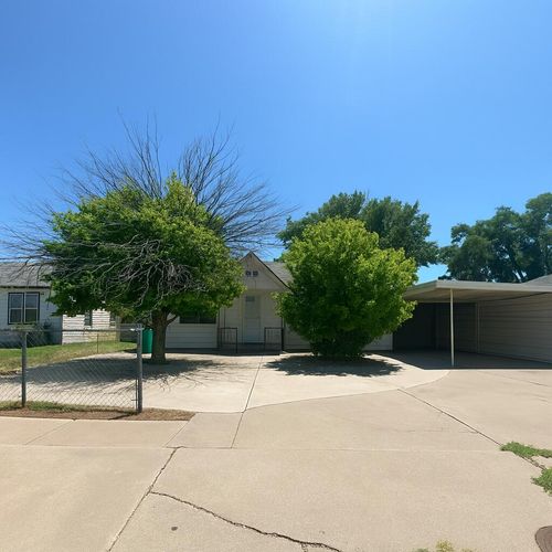 1914 S 3rd St, Tucumcari, NM, 88401-3610 | Card Image