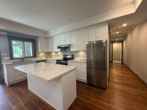 1800 180 St, Surrey, BC, V3Z | Card Image