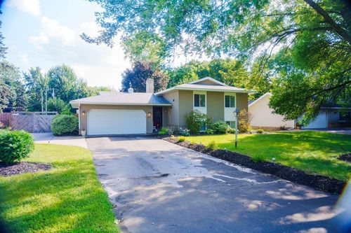 5333 80th Ave N, Brooklyn Park, MN, 55443-2339 | Card Image