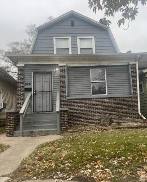 824 Tyler St, Gary, IN, 46402-2229 | Card Image