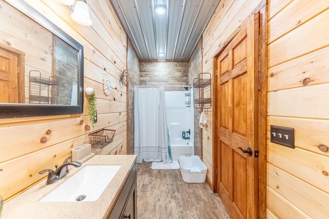 Custom Home and Acreage for Sale33 | Image 33