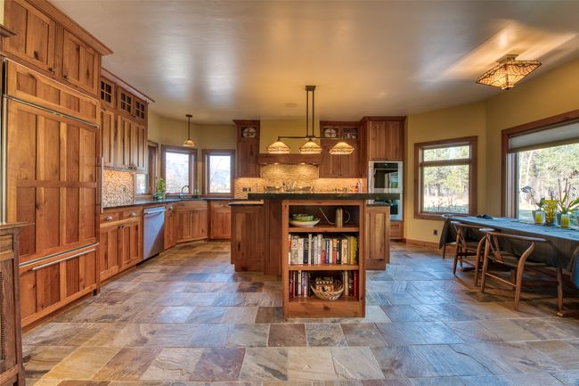 2291 Meridian Rd, House other with 5 bedrooms, 3 bathrooms and null parking in Victor MT | Image 21