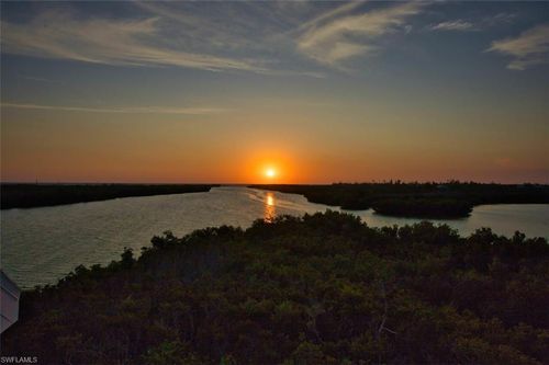 5438 Shearwater Dr, SANIBEL, FL, 33957-2326 | Card Image