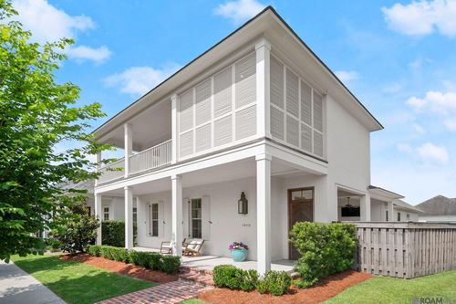 10715 Turning Leaf Dr, Baton Rouge, LA, 70810-7628 | Card Image