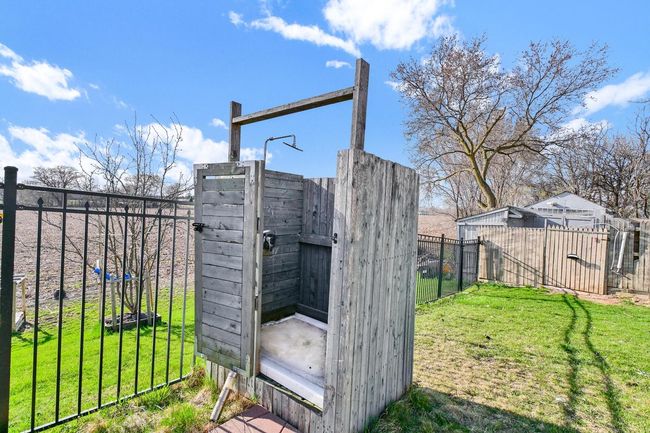 N1657 Carlin Rd, House other with 5 bedrooms, 3 bathrooms and null parking in Fort Atkinson WI | Image 14