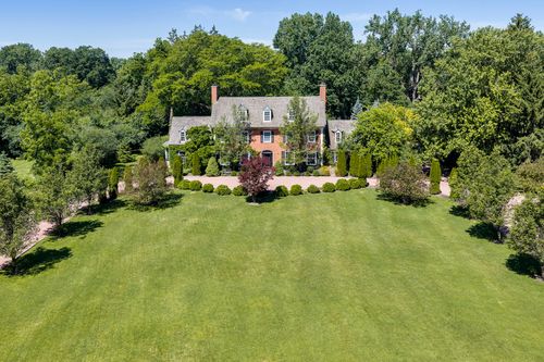 82 Woodley Rd, Winnetka, IL, 60093-3746 | Card Image