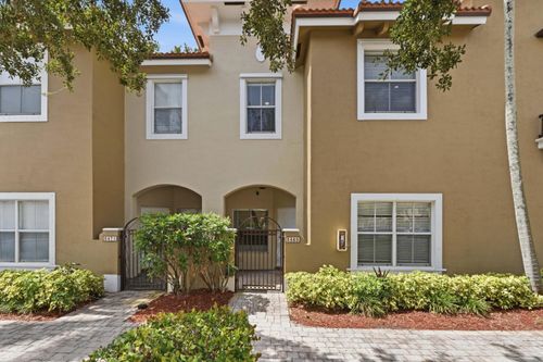 402-3469 Merrick Ln, Margate, FL, 33063-8245 | Card Image