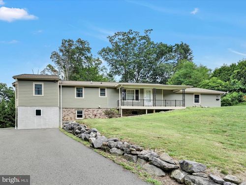 14 N 24th St, POTTSVILLE, PA, 17901-1817 | Card Image
