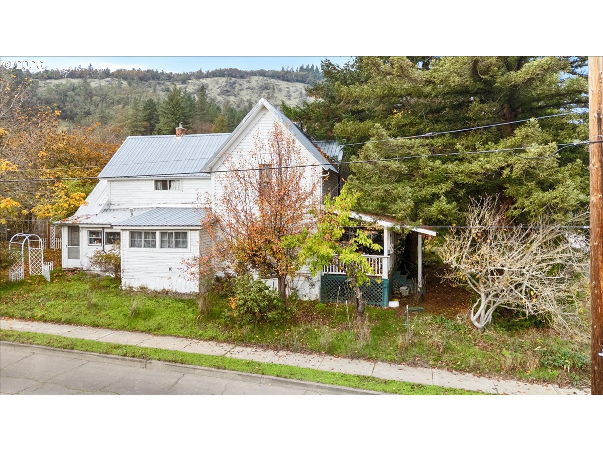 Residential in MyrtleCreek 2
