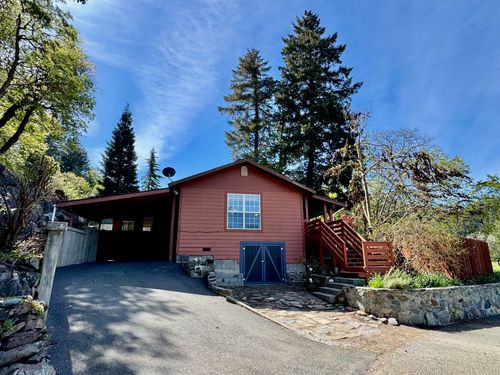 600 Fairway Dr, Willow Creek, CA, 95573 | Card Image