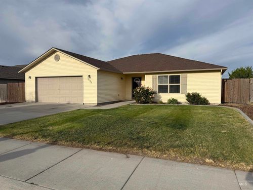 1135 Fiesta Way, Twin Falls, ID, 83301-8264 | Card Image
