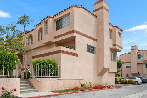 101-3101 Plaza Del Amo, Torrance, CA, 90503 | Card Image