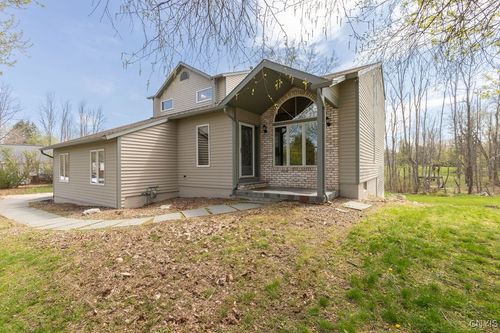 3293 Greenleafe Dr, Phoenix, NY, 13135-1538 | Card Image