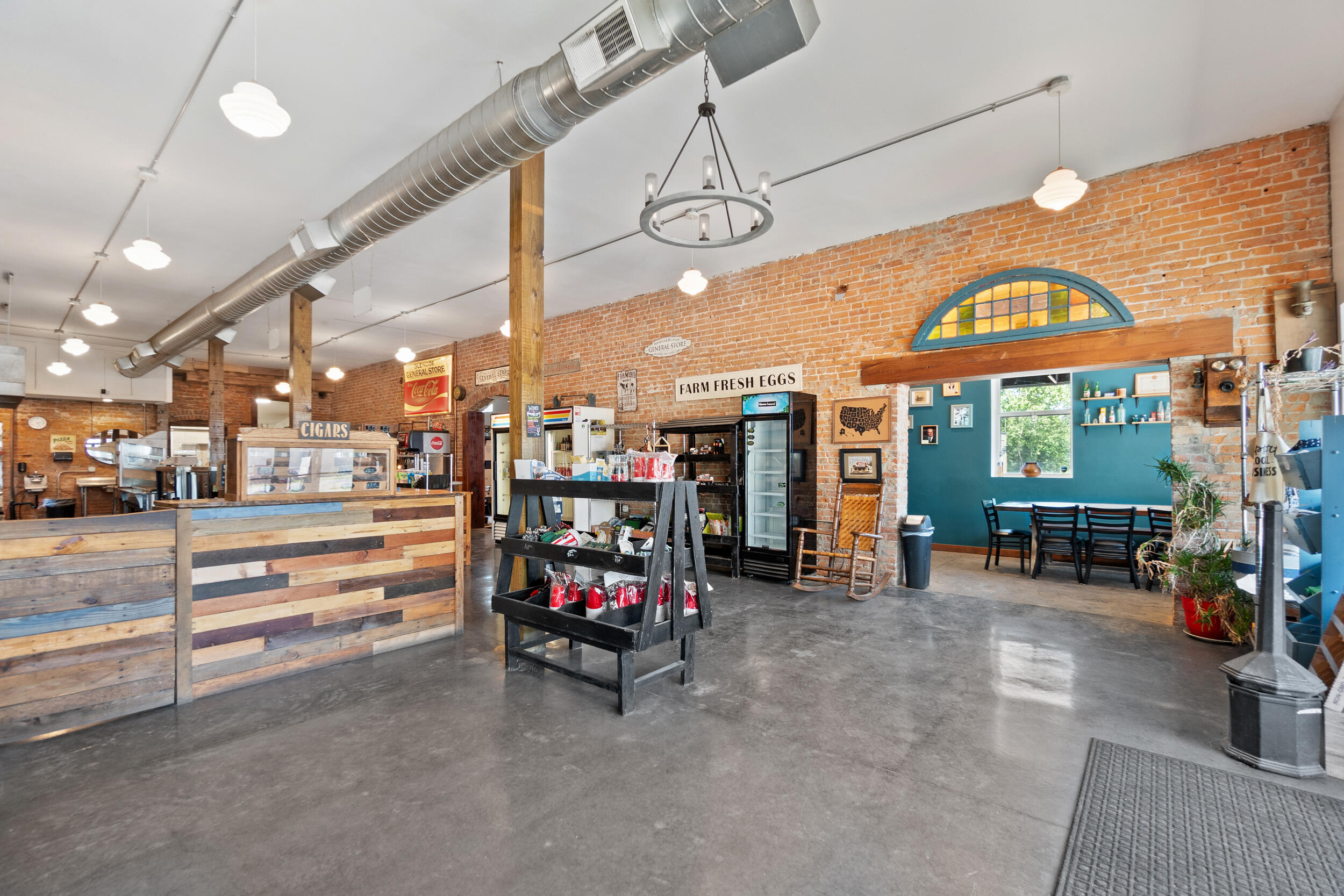 Commercial Sale in Glencoe 5