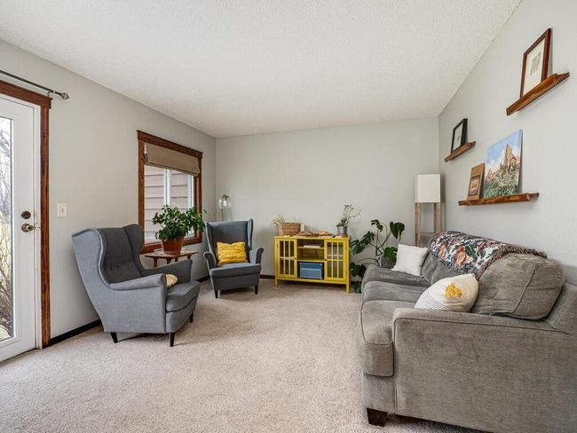 Spacious living room | Image 7