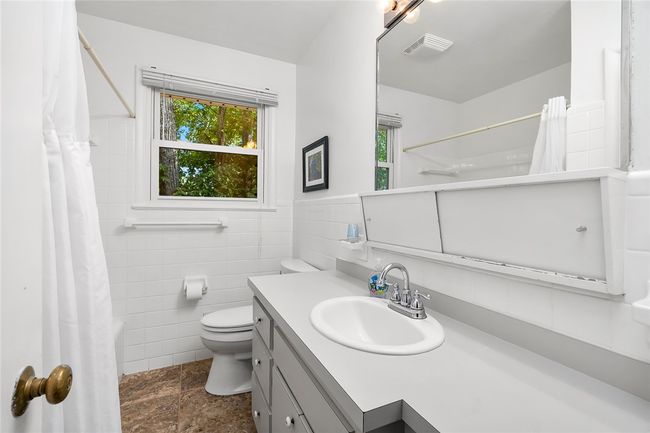 204 Thomas St, House other with 5 bedrooms, 3 bathrooms and null parking in Clemson SC | Image 23