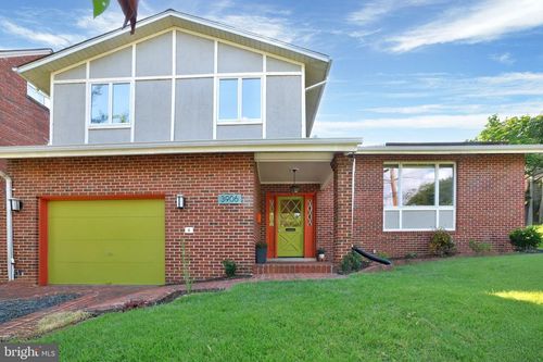 3906 17th Pl Ne, WASHINGTON, DC, 20018-2316 | Card Image