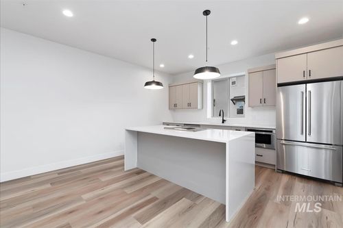 1717 S Federal Way, Boise, ID, 83705-3164 | Card Image