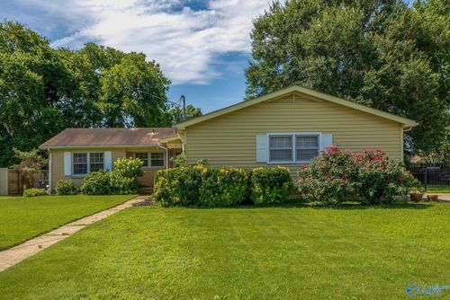 904 Chatterson Rd Se, Huntsville, AL, 35802-3708 | Card Image