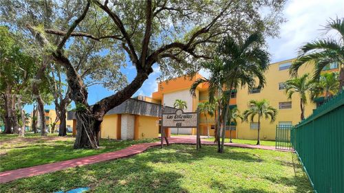 apt-216-666 W 81st St, Hialeah, FL, 33014-4140 | Card Image