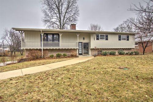 681 W Karen Ct, Decatur, IL, 62526-1427 | Card Image