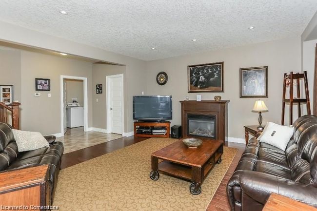 124 Dutton Way, House other with 3 bedrooms, 3 bathrooms and 6 parking in Woodstock ON | Image 7