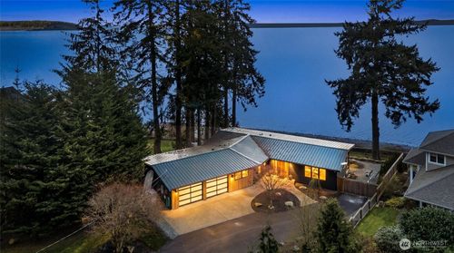1067 Cavalero Rd, Camano Island, WA, 98282-8440 | Card Image