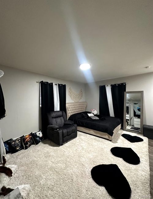 25926 Powers Ave, Dearborn Heights, MI, 48125-1427 | Card Image