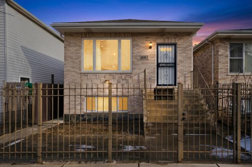 4063 S Rockwell St, Chicago, IL, 60632-1148 | Card Image