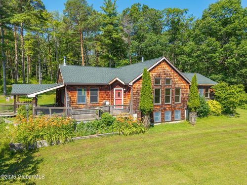 641 Altamont Voorheesville Rd, Altamont, NY, 12009-4901 | Card Image