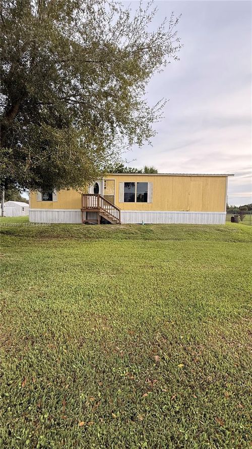 428 Avenue D Nw, Moore Haven, FL, 33471-3003 | Card Image